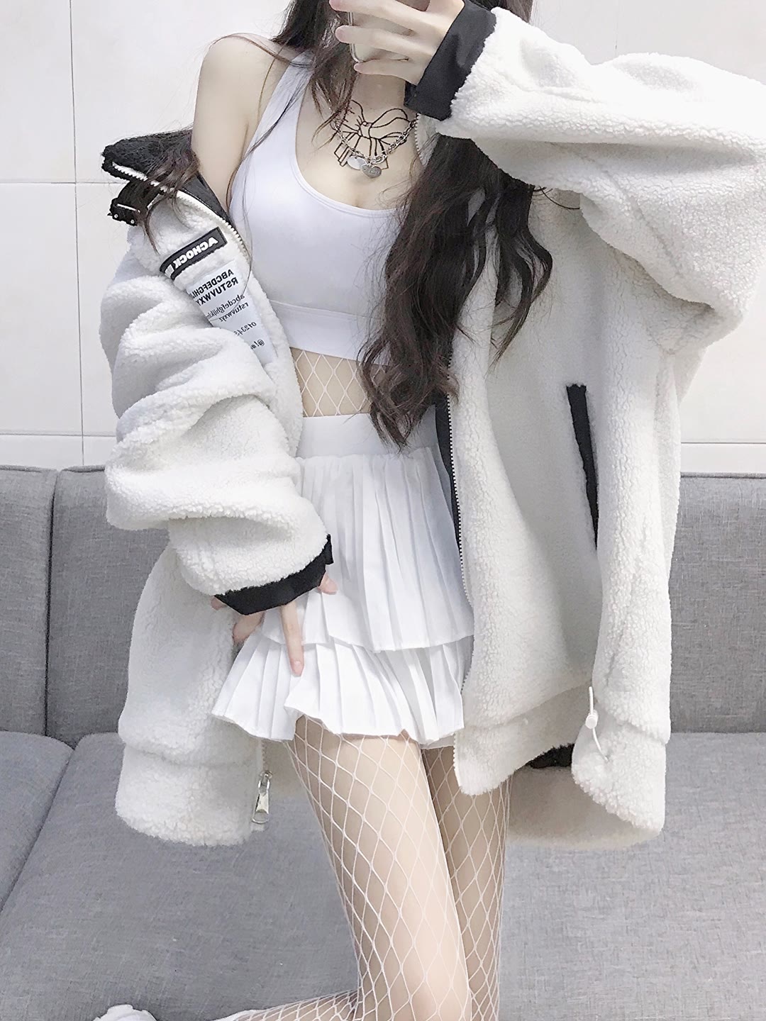 超嫩的超短裙白网袜膝盖粉红小姐姐-百云游资源网